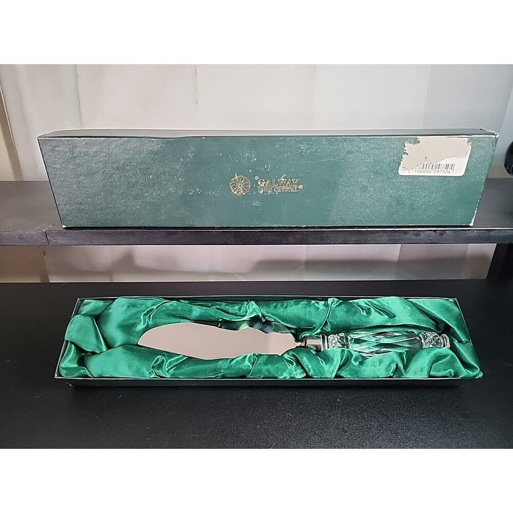 Vintage GALWAY Irish Crystal Serrated Party Cake Pie Server With Box Fancy Glass